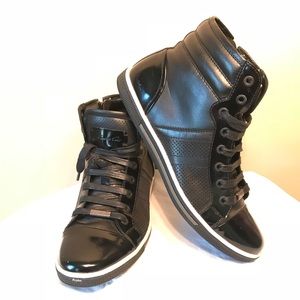 Kenneth Cole sneakers